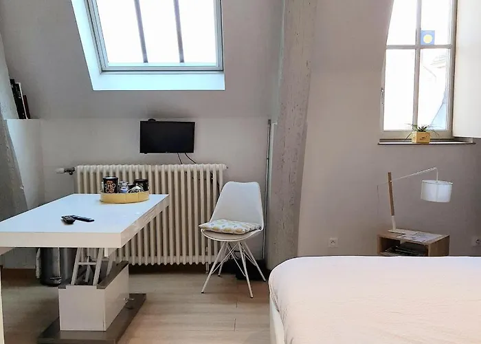 Διαμέρισμα Jean Lebelin *